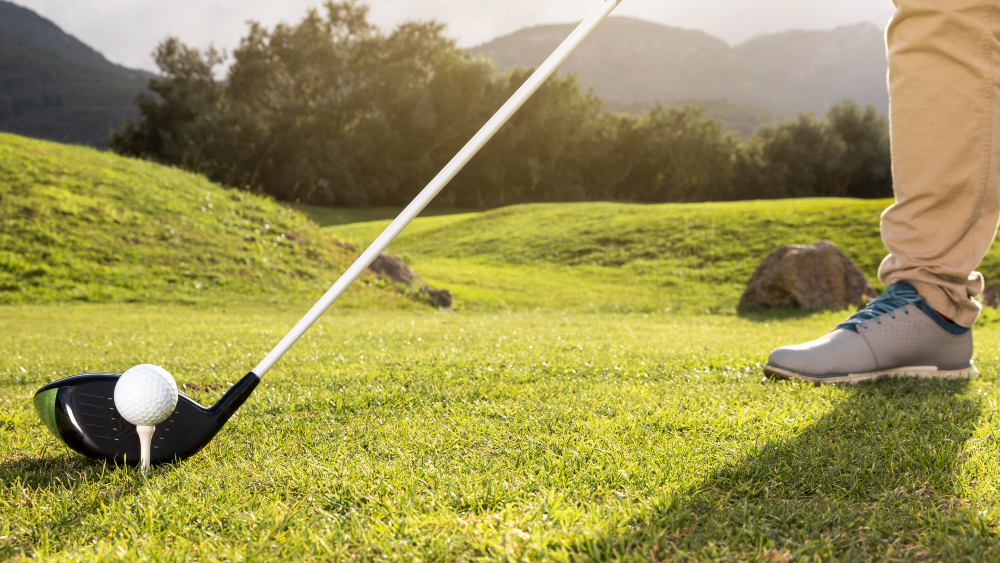 Jugador en el golf montealvar, en Valdeluz